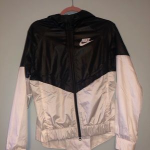 Nike - Windbreaker